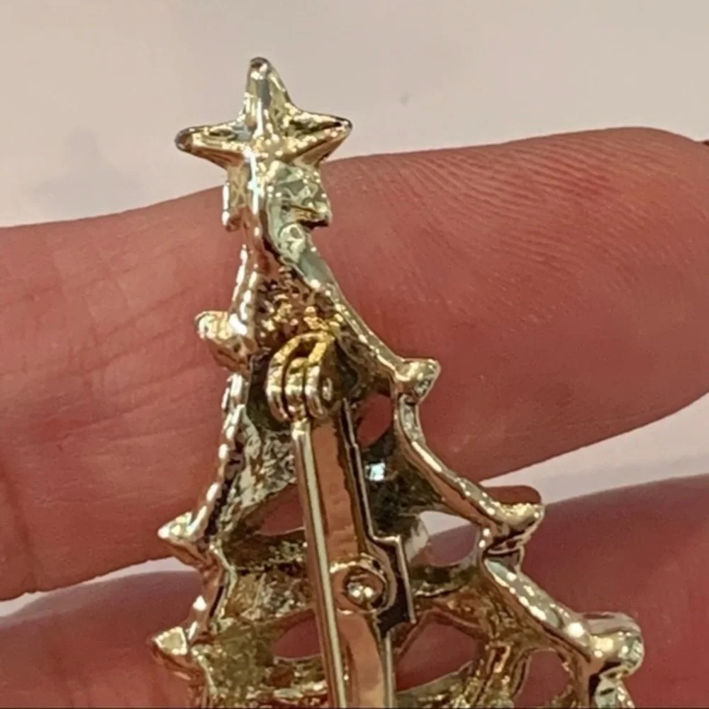 Silver tone Christmas tree brooch